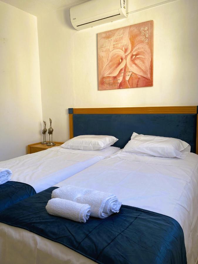 Penny'S Kato Paphos Apartment المظهر الخارجي الصورة