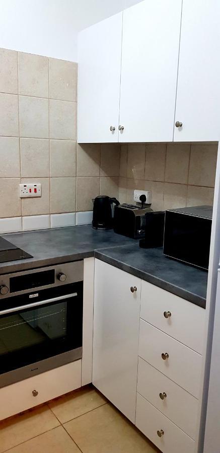Penny'S Kato Paphos Apartment المظهر الخارجي الصورة